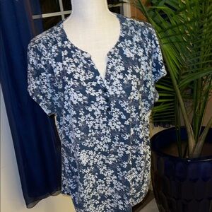 Liz Claiborne Navy Floral Blouse